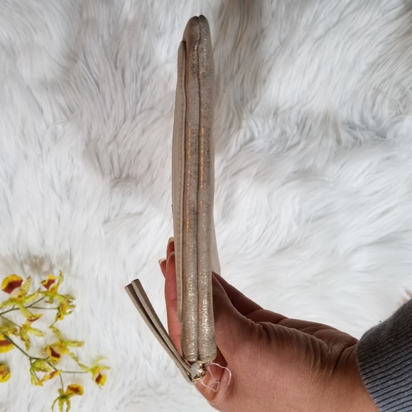 Gold Makeup Cosmetic Bag, With Zipper Closure, Pockets on the front. - Picture 8 of 13